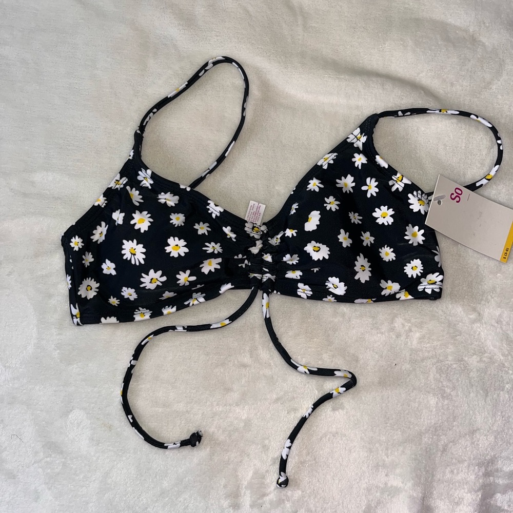 NWT swim top. Size small.